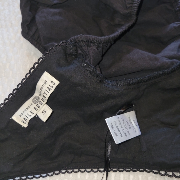 Abeja Miope Tie Top - Picture 7 of 10